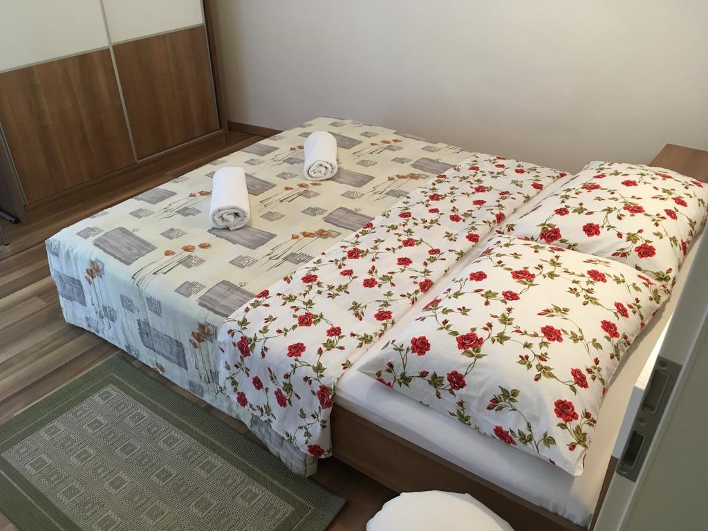 Apartaments Oma & Opa Banjol Zewnętrze zdjęcie